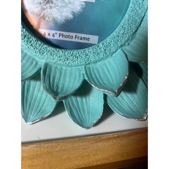 Blue Lotus flower shaped-silver accent Photo Frame-Easel Back By Concep - Picture 3 of 5